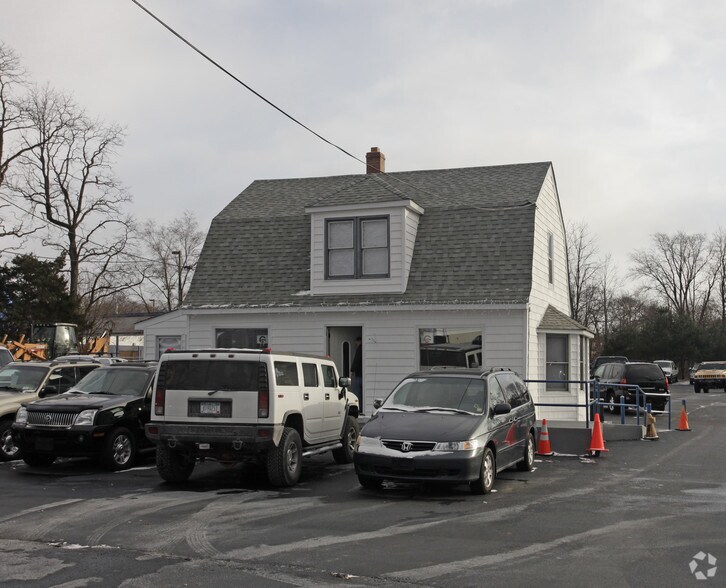 1790 Middle Country Rd, Centereach, NY à louer - Photo principale - Image 1 de 2