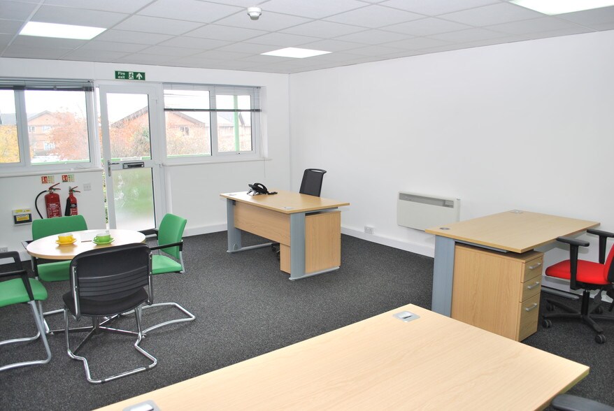 Waterberry Dr, Waterlooville à louer - Photo intérieure - Image 2 de 4