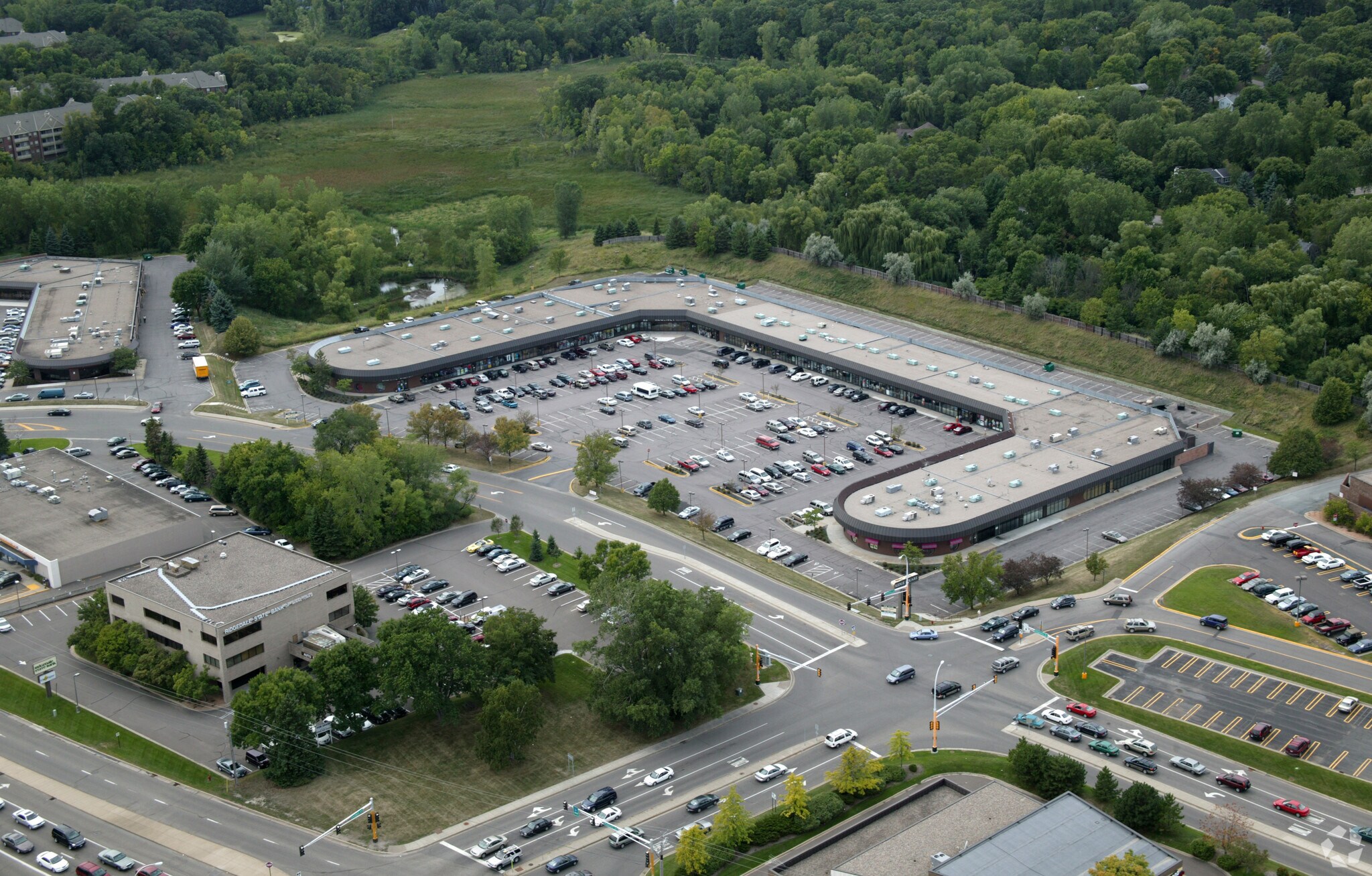 12905-13059 Ridgedale Dr, Minnetonka, MN for lease Primary Photo- Image 1 of 5