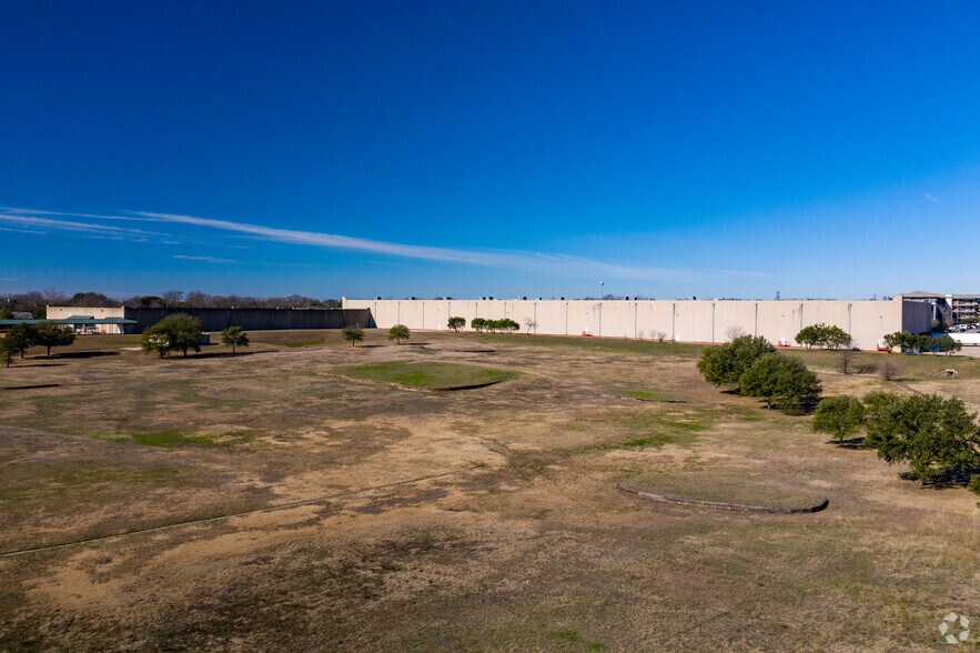 11000 Middle Fiskville Rd, Austin, TX à louer - Photo du bâtiment - Image 3 de 7