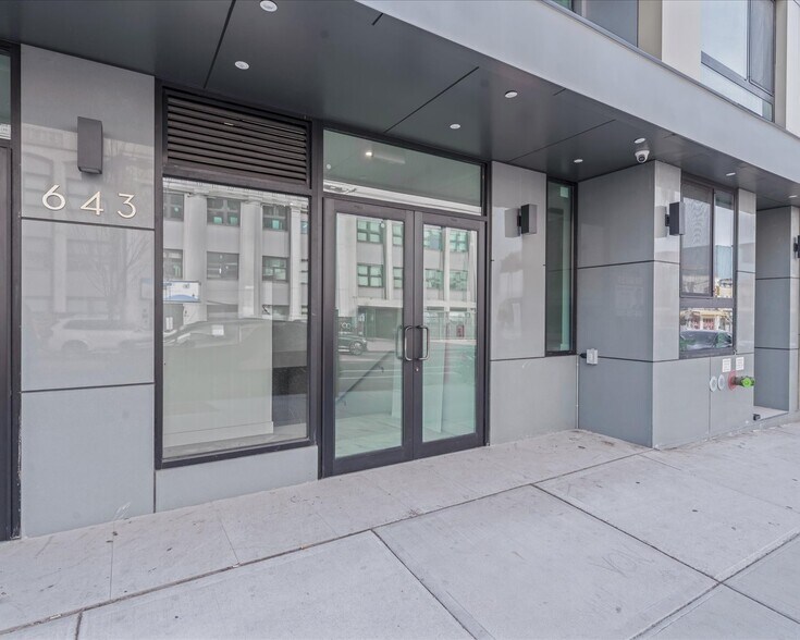 643 5th Ave, Brooklyn, NY à vendre - Photo du bâtiment - Image 3 de 11