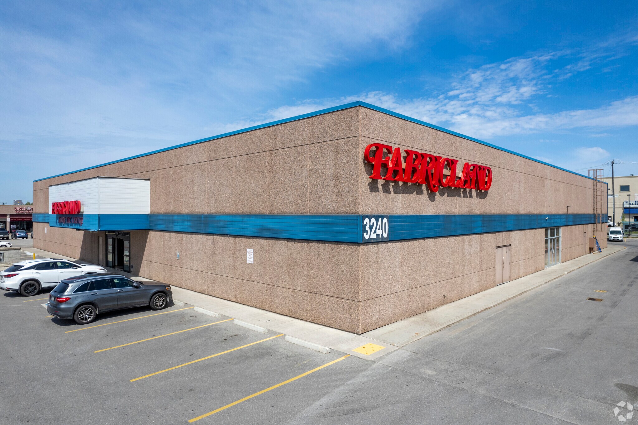 3240 Dufferin St, Toronto, ON for sale Primary Photo- Image 1 of 1