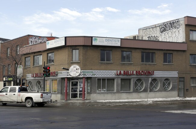 Plus de détails pour Commerce de détail à louer