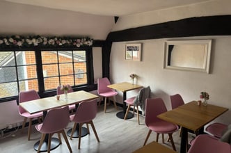 2 Curfew Yard, Windsor for lease Interior Photo- Image 2 of 3