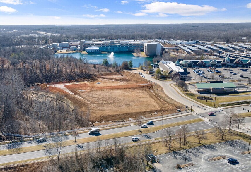 SEC Winghaven Blvd. & Hammack Rd, O'Fallon, MO à louer - Aérien - Image 2 de 5