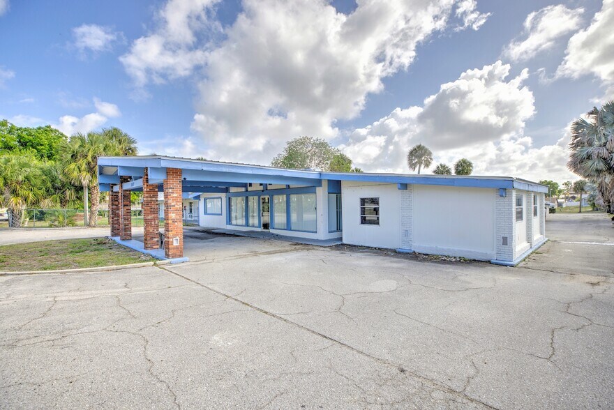 517 Us-27, Lake Placid, FL à vendre - Photo du bâtiment - Image 2 de 22