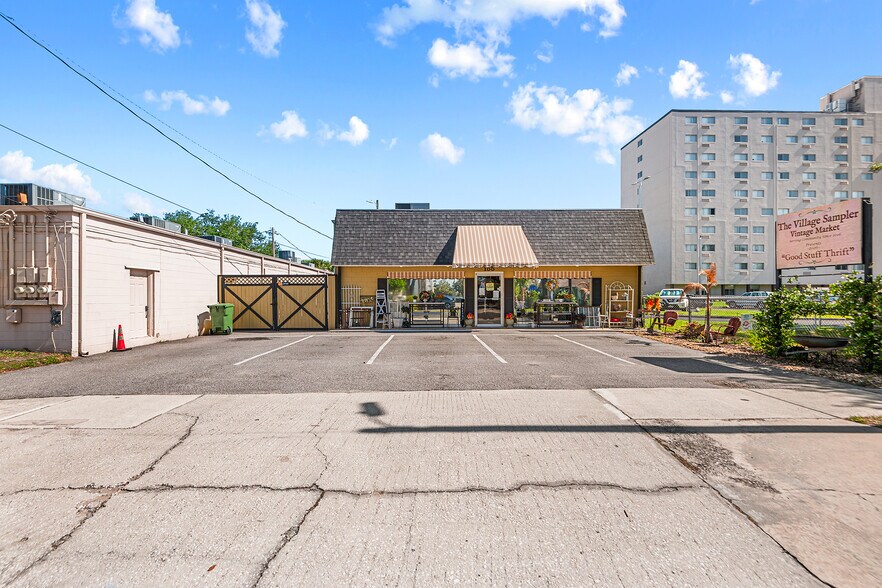 155 Avenue B SW, Winter Haven, FL à vendre - Photo du bâtiment - Image 3 de 16