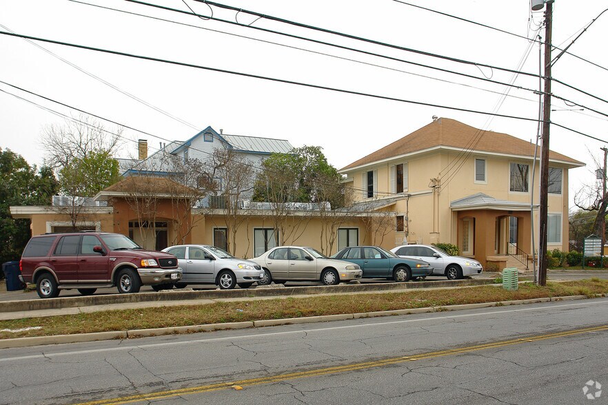 2600 Mccullough Ave, San Antonio, TX à vendre - Photo principale - Image 2 de 17