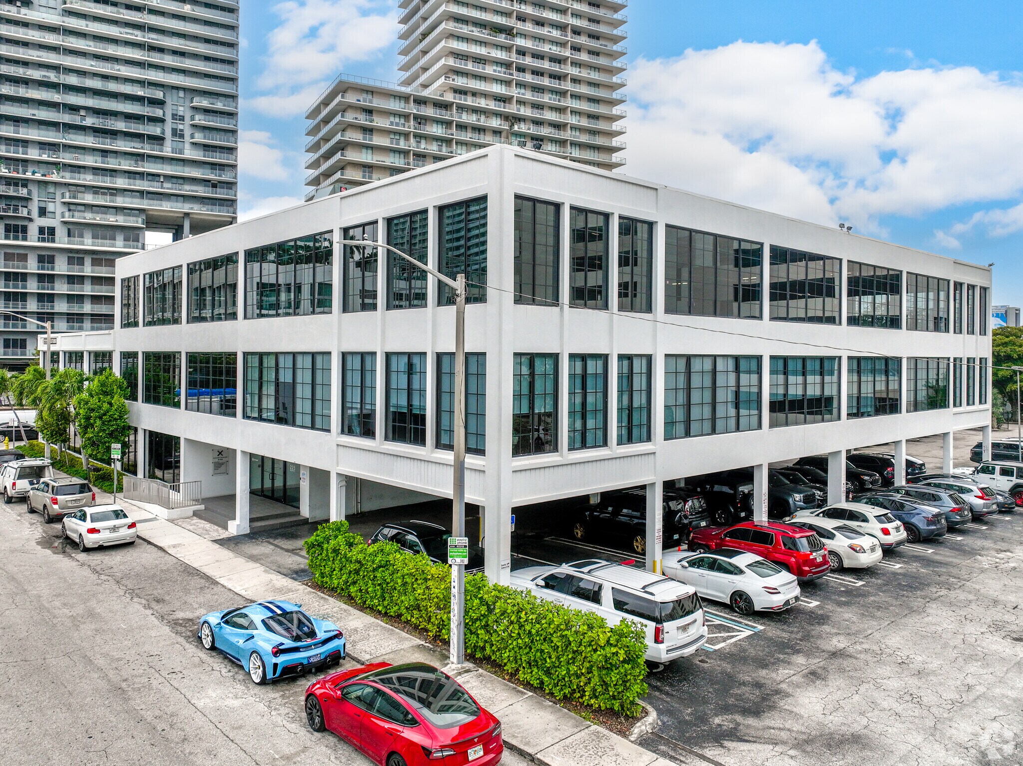 3415 NE 2nd Ave, Miami, FL à louer Photo du bâtiment- Image 1 de 4