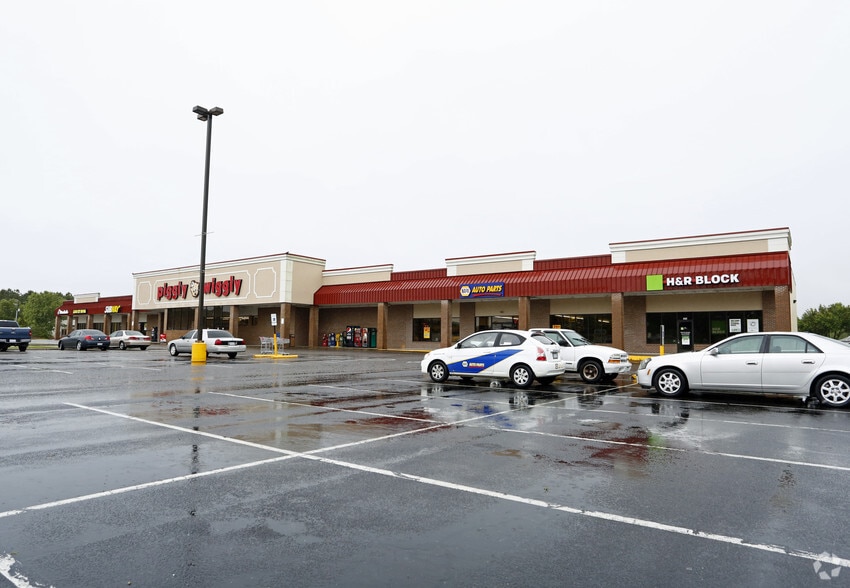 3505 S Fifth St, Saint Pauls, NC for sale - Primary Photo - Image 1 of 3