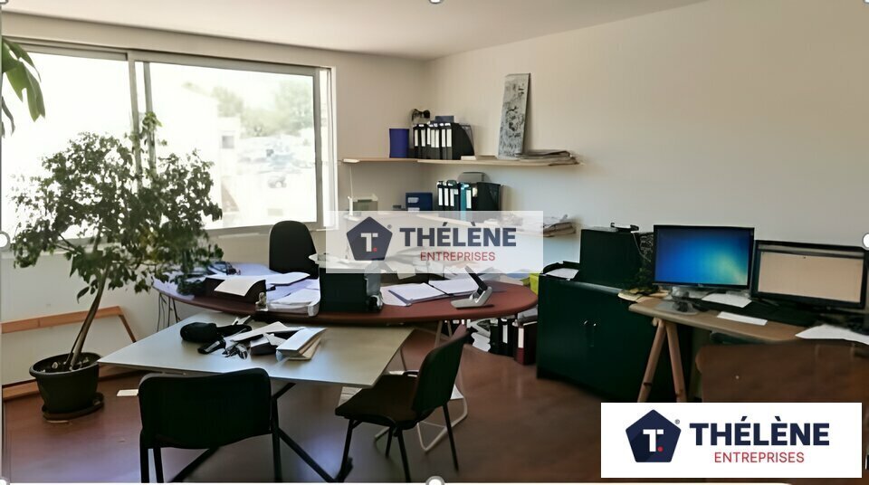 Flex in Teyran for lease - Interior Photo - Image 2 of 4