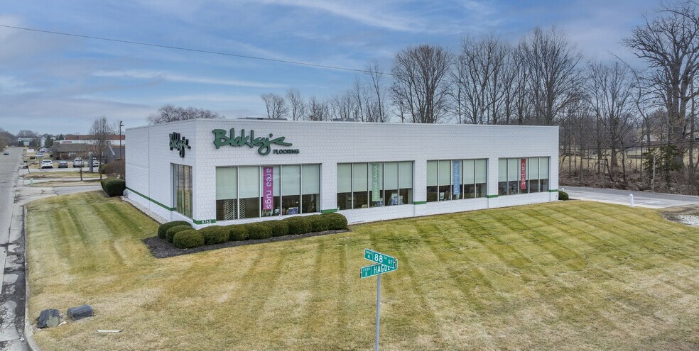 8765 Hague Rd, Indianapolis, IN for sale - Building Photo - Image 2 of 2