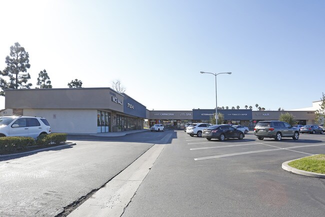 Plus de détails pour 635-669 S Ventura Rd, Oxnard, CA - Commerce de détail à louer