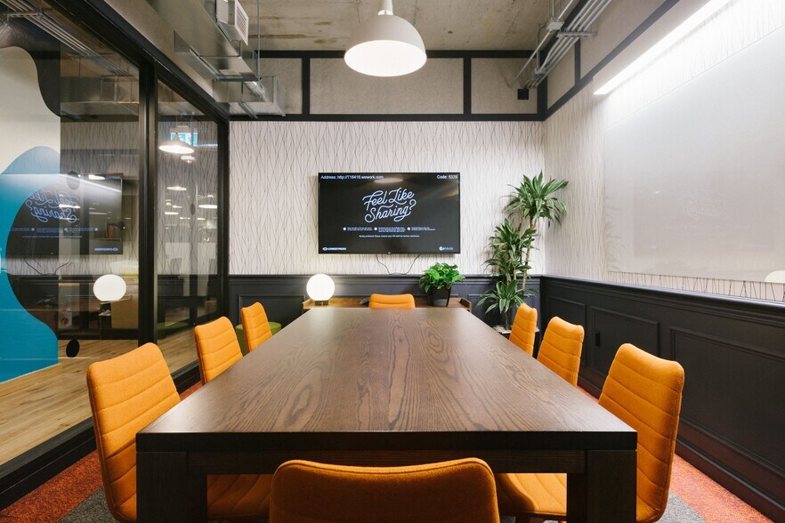 240 Richmond St W, Toronto, ON for lease - Interior Photo - Image 2 of 13