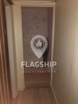 Plus de détails pour Commerce de détail à vendre