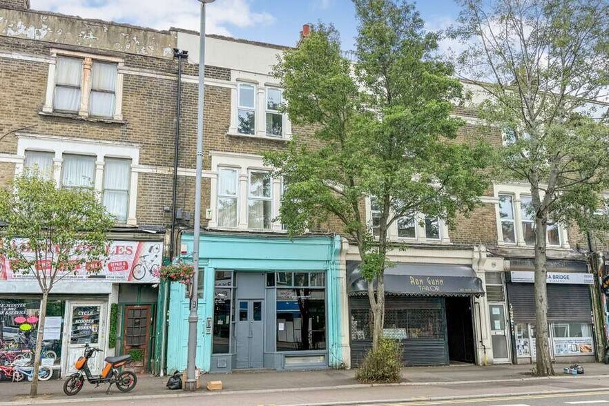 400 Lea Bridge Rd, Londres à vendre - Photo du bâtiment - Image 2 de 4