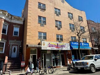 Plus de détails pour 3729 103rd St, Corona, NY - Flex à vendre