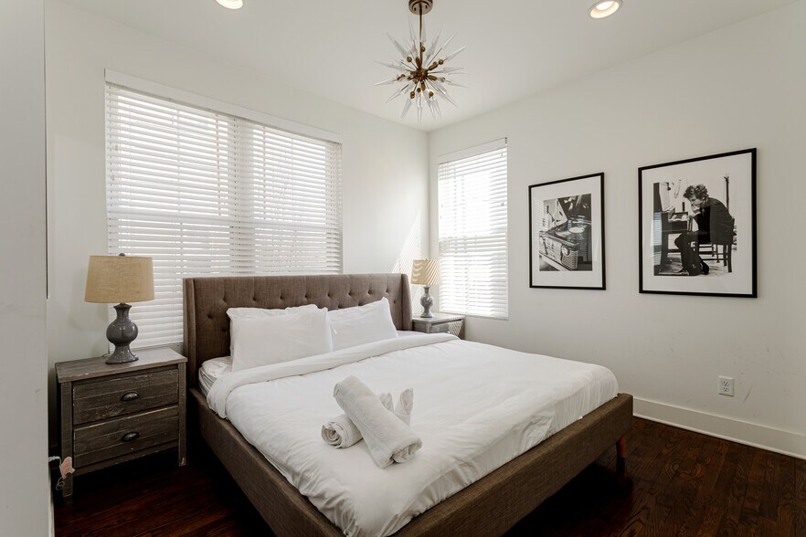 1270 2nd Ave S, Nashville, TN à vendre - Photo du bâtiment - Image 3 de 7