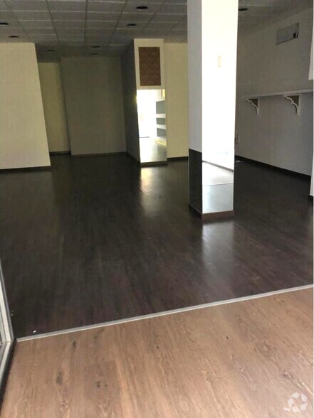 Commerce de détail dans Cuenca, Cuenca à louer - Photo intérieure - Image 1 de 1