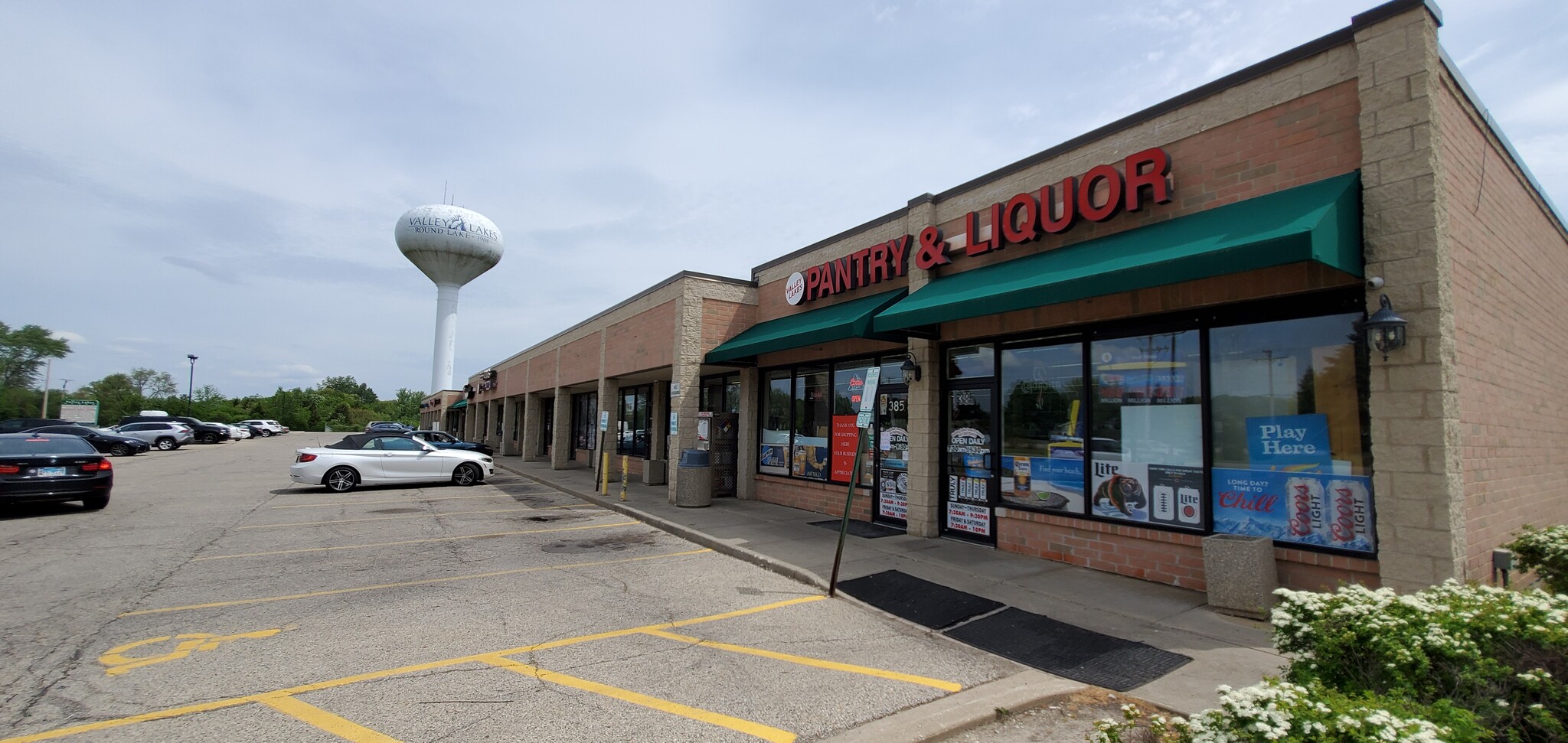 381-457 N Wilson Rd, Round Lake, IL for lease Building Photo- Image 1 of 9