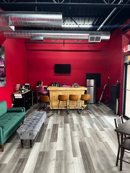 Liberty Square, Merrillville, IN à louer - Photo du bâtiment - Image 2 de 7