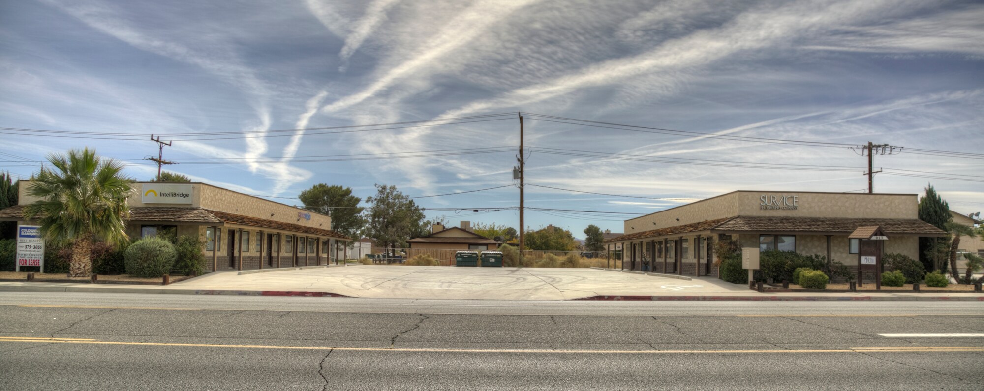 909-917 Inyokern Rd, Ridgecrest, CA à louer Photo du b timent- Image 1 de 2