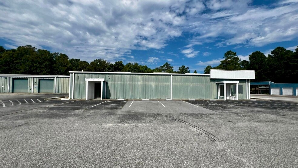 468 Nelson Ferry Rd, Moncks Corner, SC for lease - Building Photo - Image 1 of 10