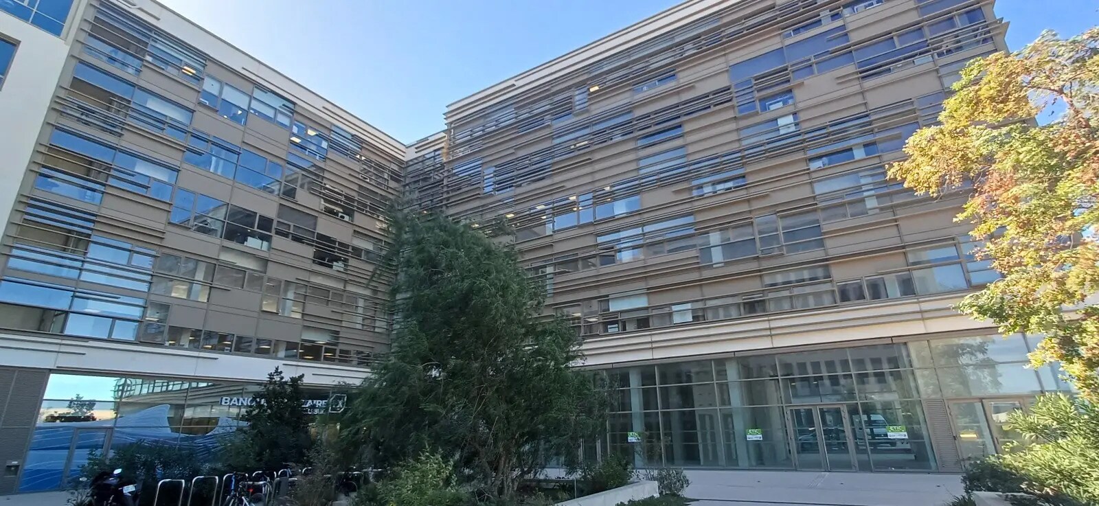 Commerce de détail dans Montpellier à louer Photo du bâtiment- Image 1 de 8