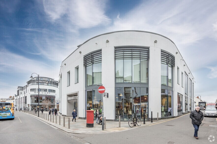 Henrietta St, Cheltenham à louer - Photo du bâtiment - Image 3 de 10