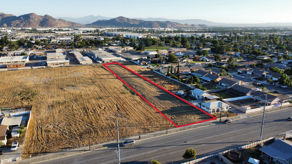 0 San Bernardino Rd, Fontana, CA for sale - Aerial - Image 2 of 15