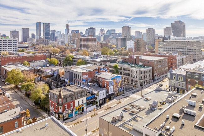 More details for 16 Av des Pins E, Montréal, QC - Retail for Lease