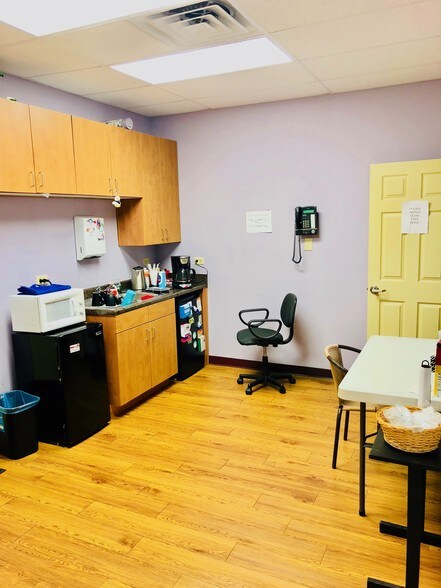 1229 Creekway Dr, Sugar Land, TX à louer - Autre - Image 3 de 27