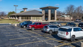 Plus de détails pour 3470 Gateway Rd, Brookfield, WI - Commerce de détail à vendre