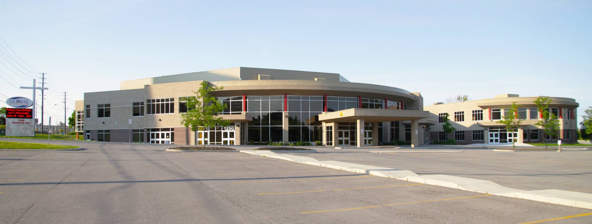 1250 Markham Rd, Toronto, ON à louer Photo principale- Image 1 de 2