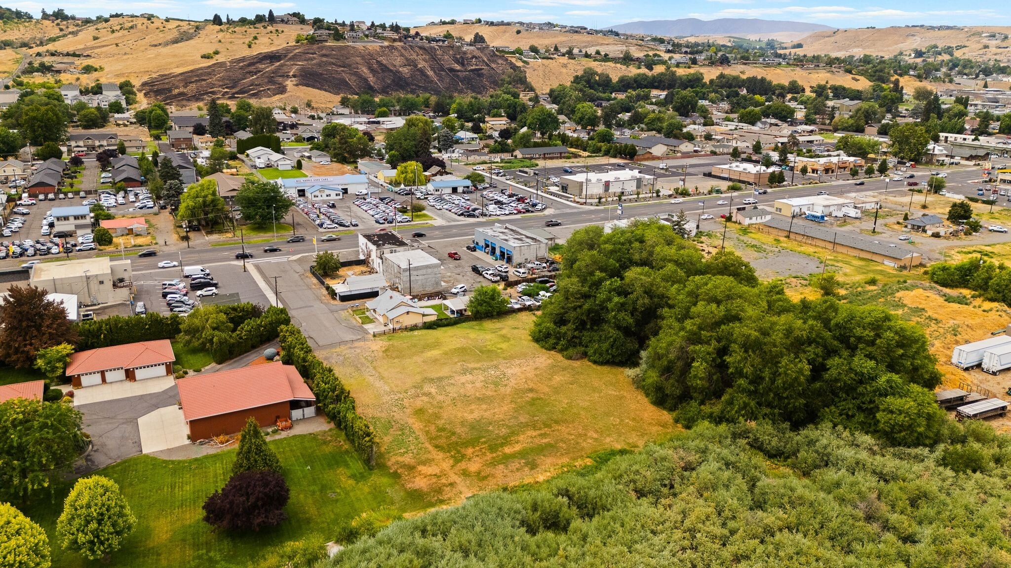 111 E 10th Ave, Selah, WA for sale Primary Photo- Image 1 of 7
