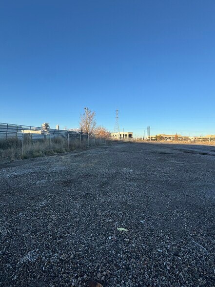 4487 California Avenue, Salt Lake City, UT à louer - Photo du bâtiment - Image 3 de 4