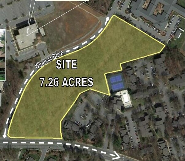 1910 Pisgah Church Rd, Greensboro, NC à louer Photo principale- Image 1 de 2