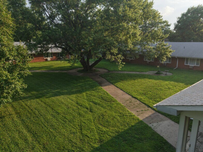 300 Cedar St, Tarkio, MO à vendre - Photo du bâtiment - Image 3 de 44