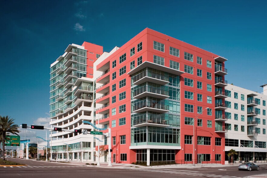 1120 E Kennedy Blvd, Tampa, FL à vendre - Photo du bâtiment - Image 2 de 25