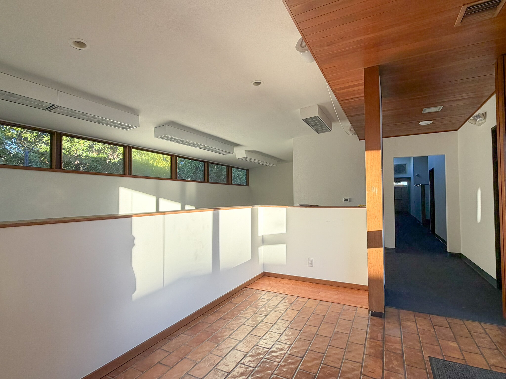 1 Valley Sun Ln, La Cañada Flintridge, CA à louer Photo intérieure- Image 1 de 10