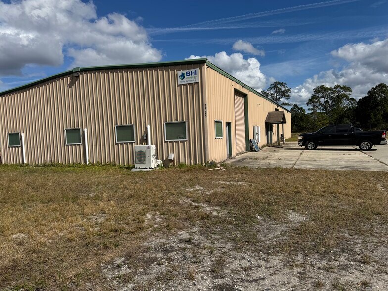 4555 South St, Titusville, FL à vendre - Photo du bâtiment - Image 2 de 5