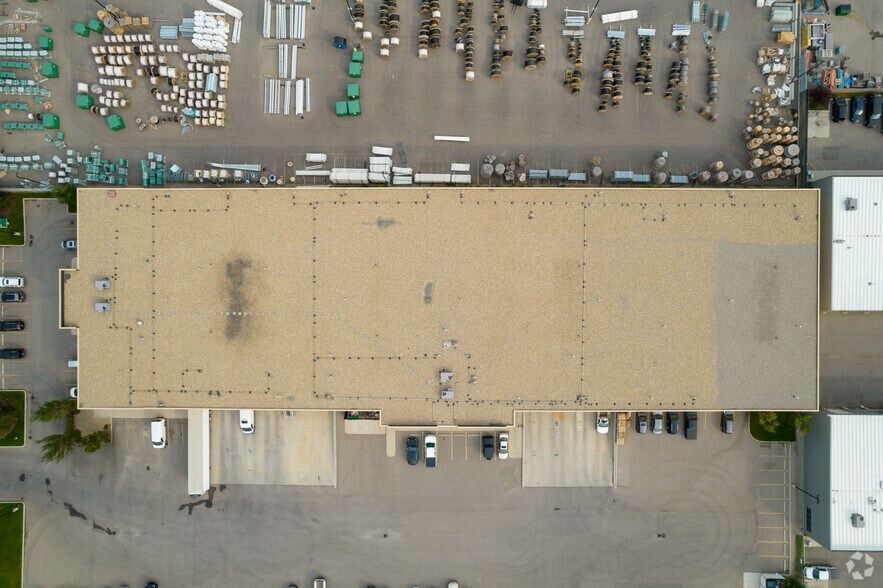 11056 48th St SE, Calgary, AB à louer - Aérien - Image 2 de 5