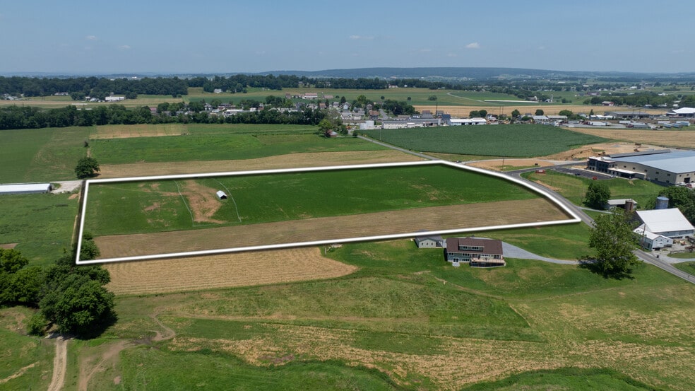 35 S Kinzer Rd, Kinzers, PA for sale - Building Photo - Image 3 of 4