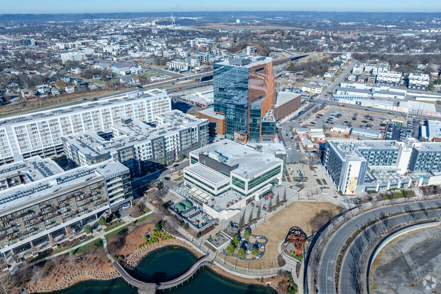 8 City Blvd, Nashville, TN à louer - Photo du bâtiment - Image 2 de 20