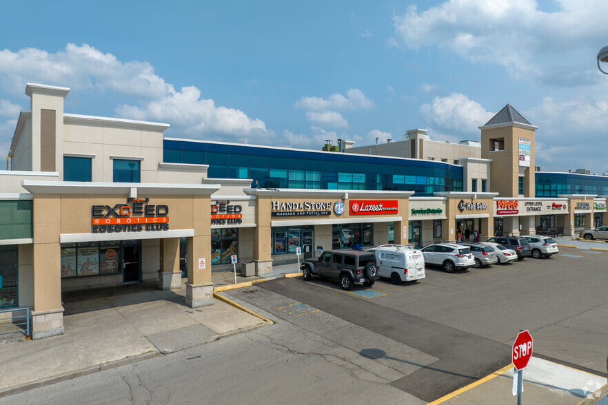 10909 Yonge St, Richmond Hill, ON for lease - Building Photo - Image 3 of 6