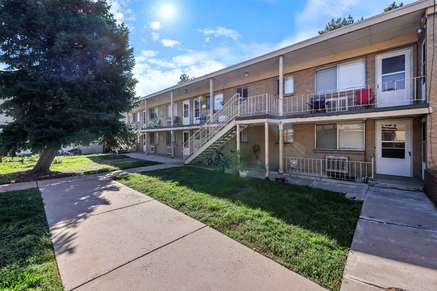 5944 S Datura St, Littleton, CO à vendre - Photo du bâtiment - Image 3 de 15