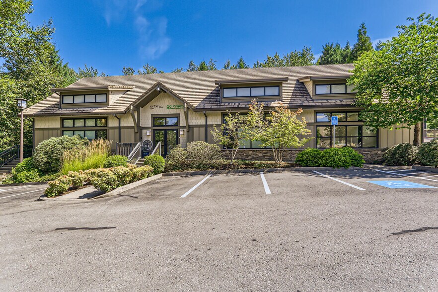 2021-2135 NW Miller Rd, Portland, OR for lease - Primary Photo - Image 1 of 9
