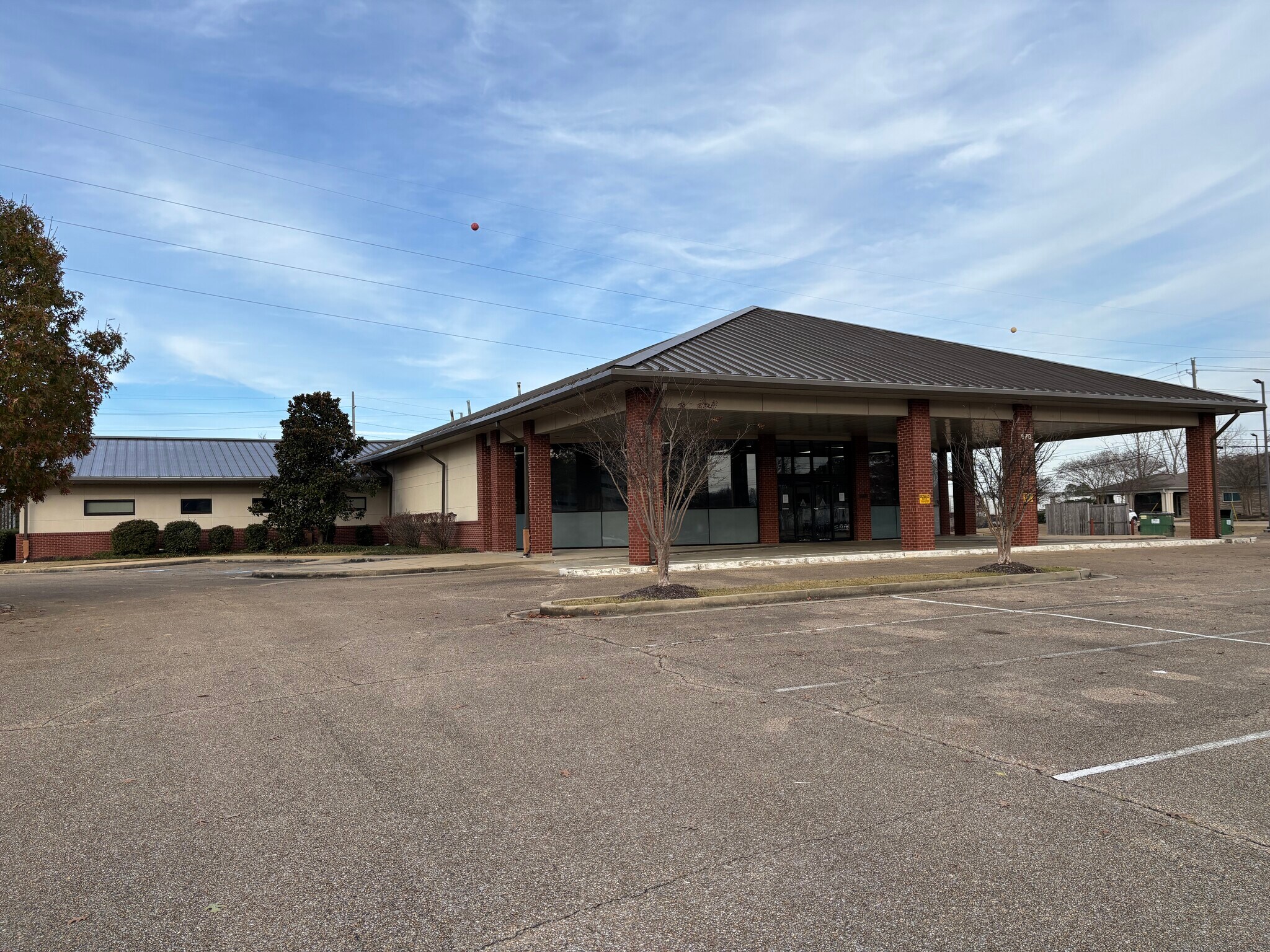 670 Crossover Rd, Tupelo, MS à vendre Photo du bâtiment- Image 1 de 19