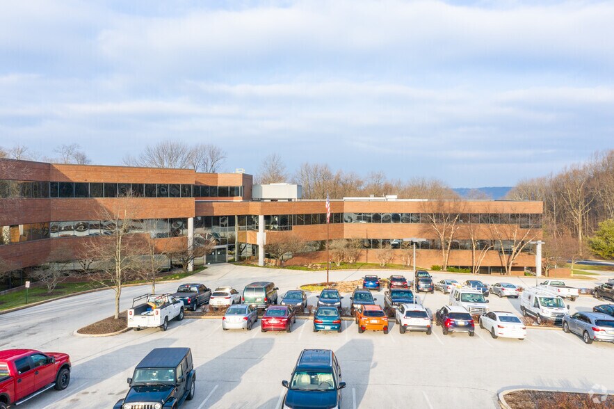 1475 Phoenixville Pike, Exton, PA à louer - Photo du bâtiment - Image 3 de 26