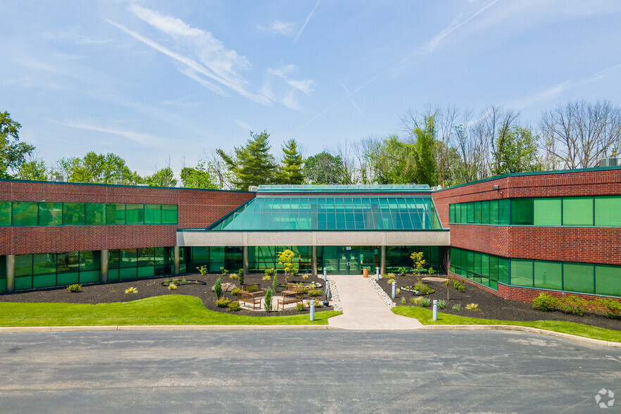 855 Springdale Dr, Exton, PA for lease - Building Photo - Image 3 of 3